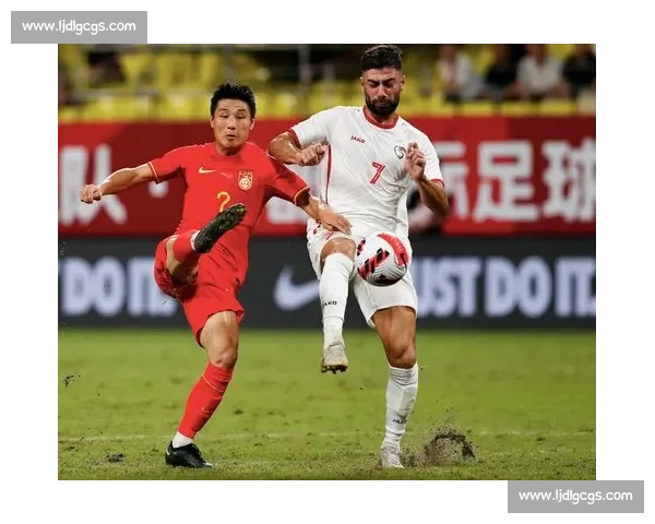 国足对阵叙利亚全场录像回放解析关键瞬间与战术得失复盘深度观察 国足对阵叙利亚全场录像回放解析关键瞬间与战术得失复盘深度观察