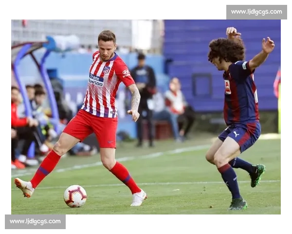 埃瓦尔勇战马德里竞技 展现不屈精神与顽强防守