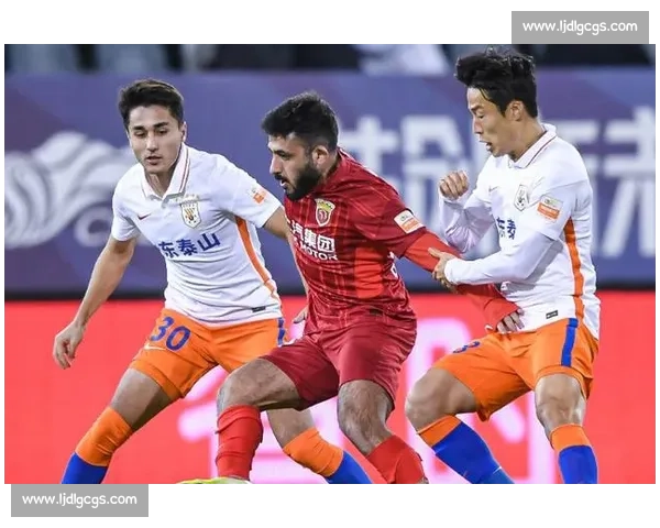 广州富力迎战鲁能泰山焦点对决中超赛场谁能占先机争夺积分榜关键三分