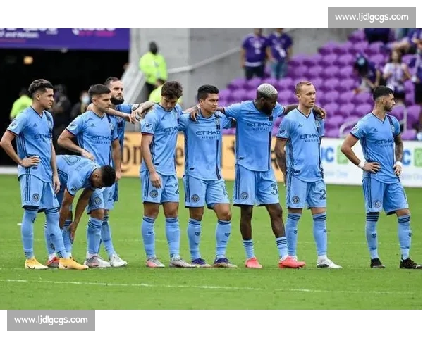 莫斯利vs强敌巅峰对决引爆拳坛荣耀之战历史意义与战术博弈深度解读